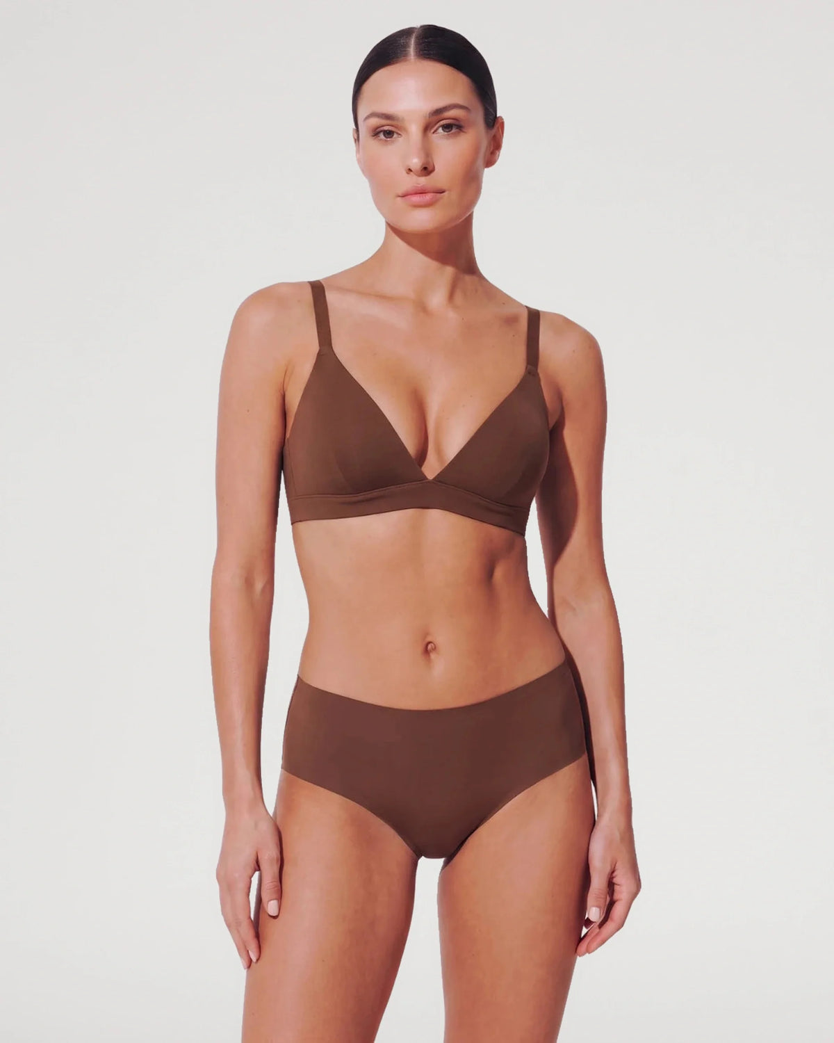 Everyday Wireless Plunge Bralette - Padded